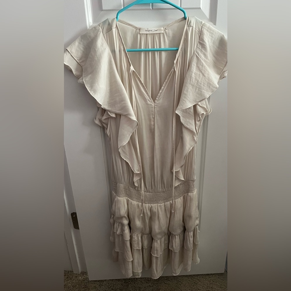 boutique champagne/off white dress!